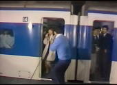 発車直前―新幹線１４号車