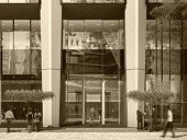 駅前支店―都市銀行移転
