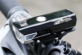 最大約130ルーメン―JIS C9502に準拠した前照灯
